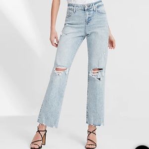 Mid Rise Light Wash Ripped 90s Ankle Boot Jeans - 6 long